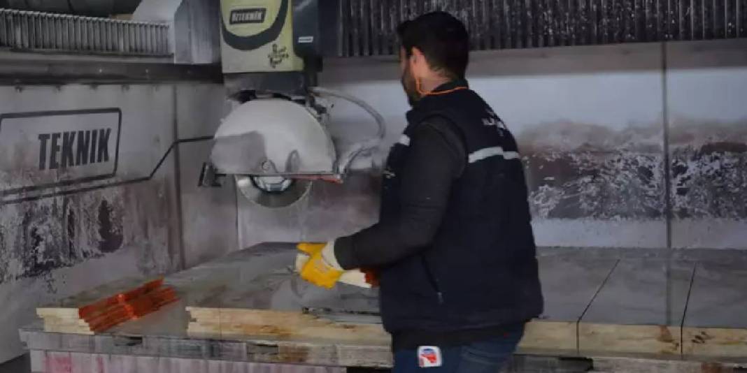 Elazığ’dan çıkarılıyor, tüm dünyaya ihraç ediliyor! Vişne mermeri kendine özgü rengiyle dünya markası haline geldi 4